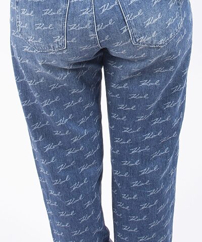 DE CE ALAIN SELECTION? - CALITATE premium la prețuri accesibile - MODELE actuale, inspirate din tendințele internaționale - EXPERIENȚĂ de shopping fără compromisuri